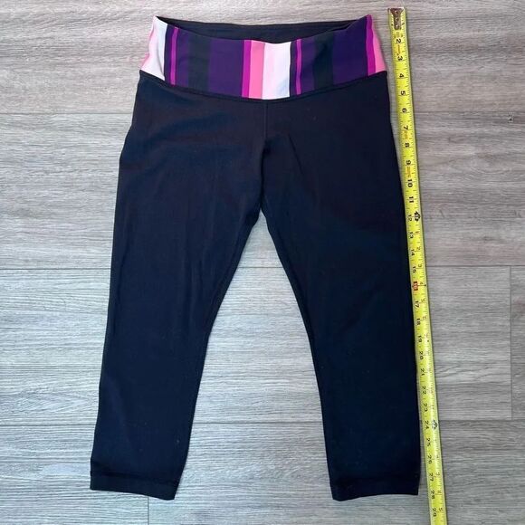 Lululemon Athletica Women's Multicolor Striped Waist‎ Capri Leggings Size 6 - Picture 1 of 4